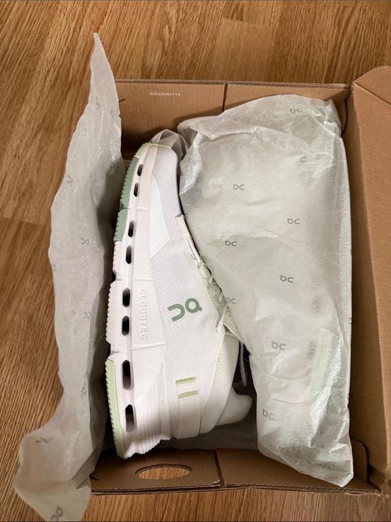 On Clouds Shoes - OnCloud Cloudnova2